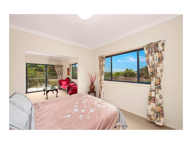 24 Tabilban Street, Burleigh Heads QLD 4220