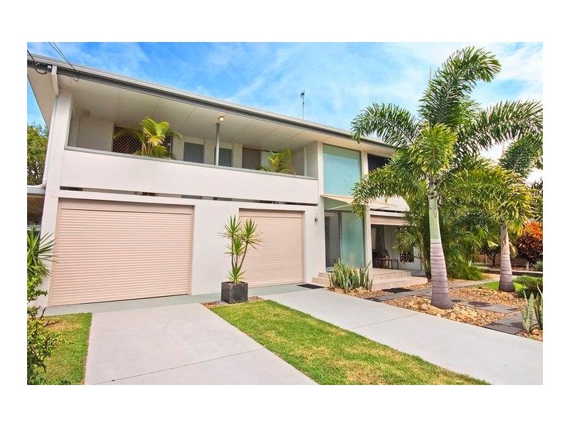 4 Denawen Street, Palm Beach QLD 4221