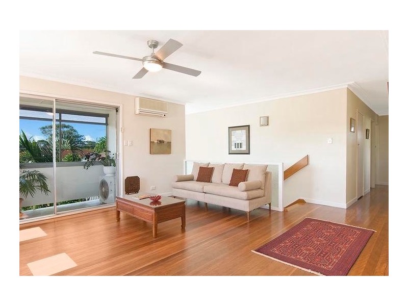 4 Denawen Street, Palm Beach QLD 4221