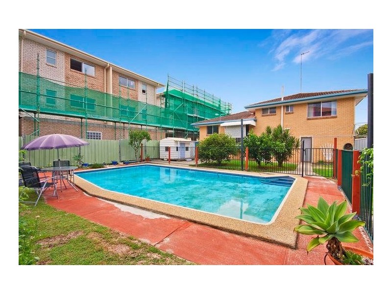 8 Culgoa Street, Palm Beach QLD 4221