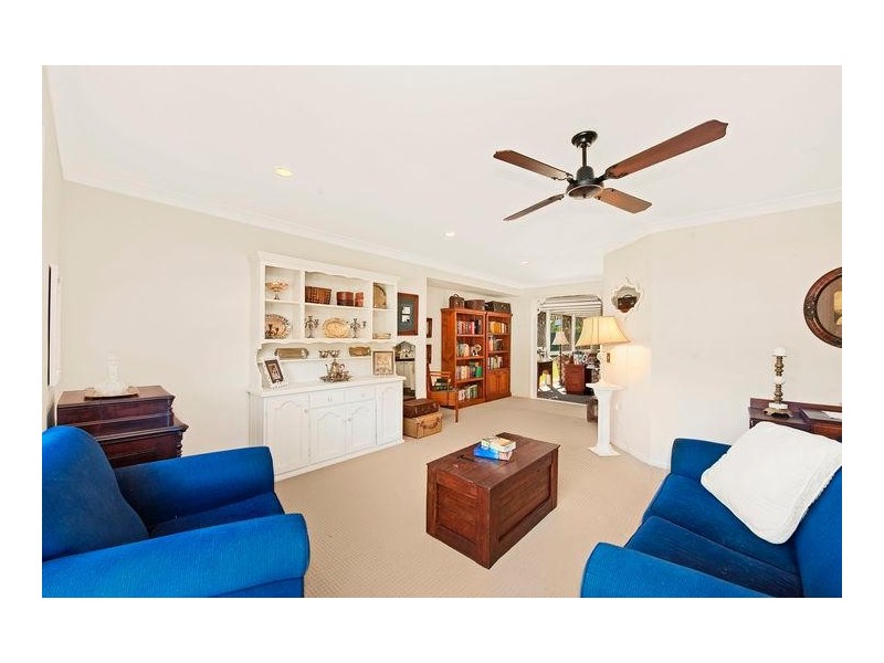 16 Avocado Street, Elanora QLD 4221