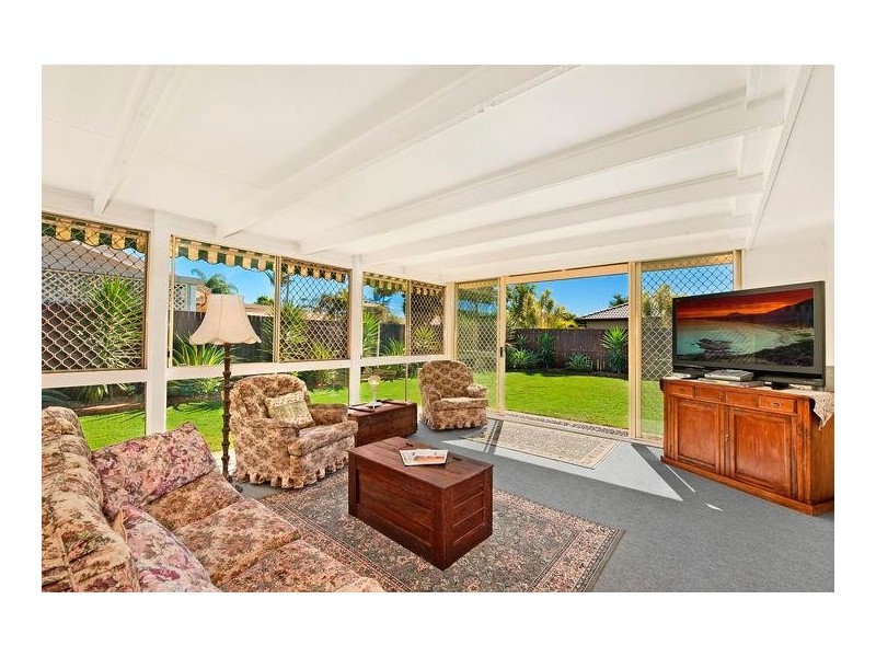 16 Avocado Street, Elanora QLD 4221