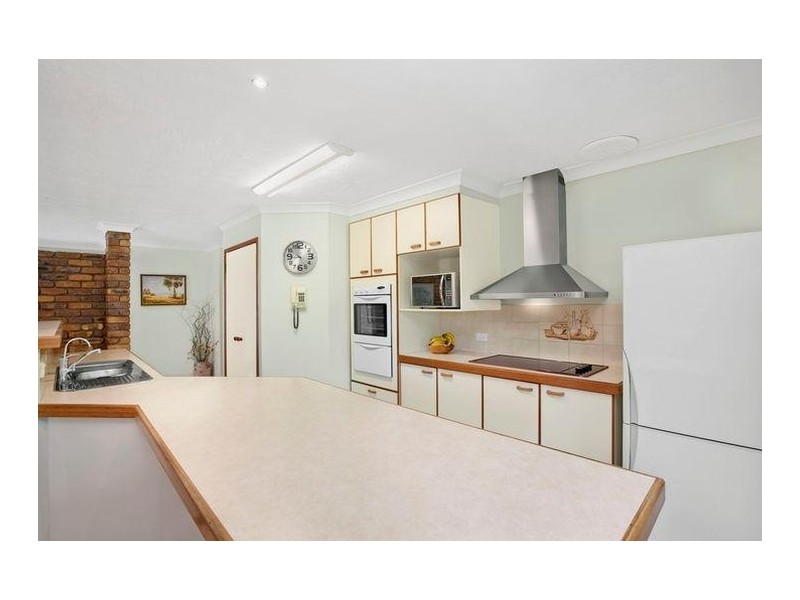 23 Kentia Court, Elanora QLD 4221