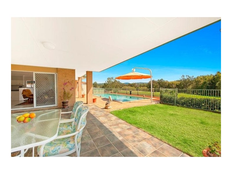 17 Tussock Crescent, Elanora QLD 4221