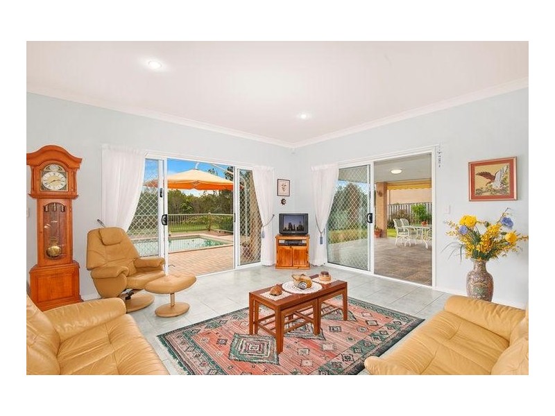 17 Tussock Crescent, Elanora QLD 4221