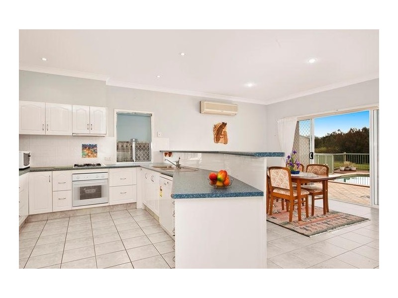 17 Tussock Crescent, Elanora QLD 4221