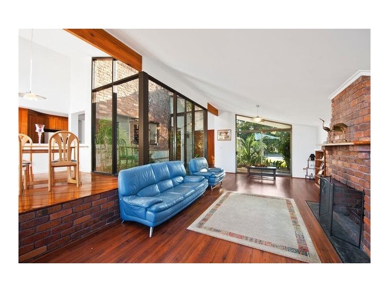 118 Tallebudgera Drive, Palm Beach QLD 4221