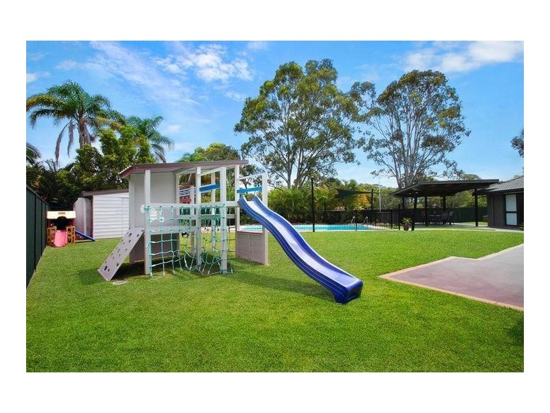8 Violet Court, Miami QLD 4220