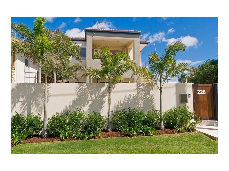 228 Jefferson Lane, Palm Beach QLD 4221