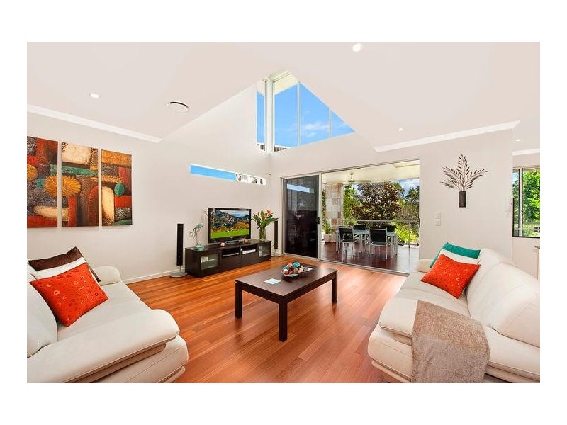 60 Nicklaus Court, Carrara QLD 4211