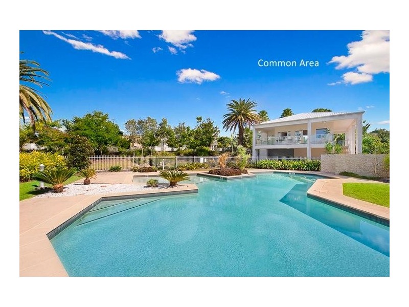 60 Nicklaus Court, Carrara QLD 4211