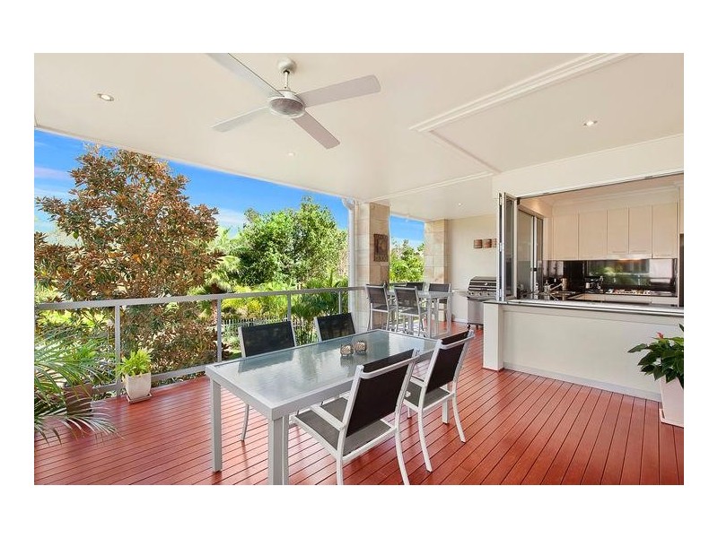 60 Nicklaus Court, Carrara QLD 4211