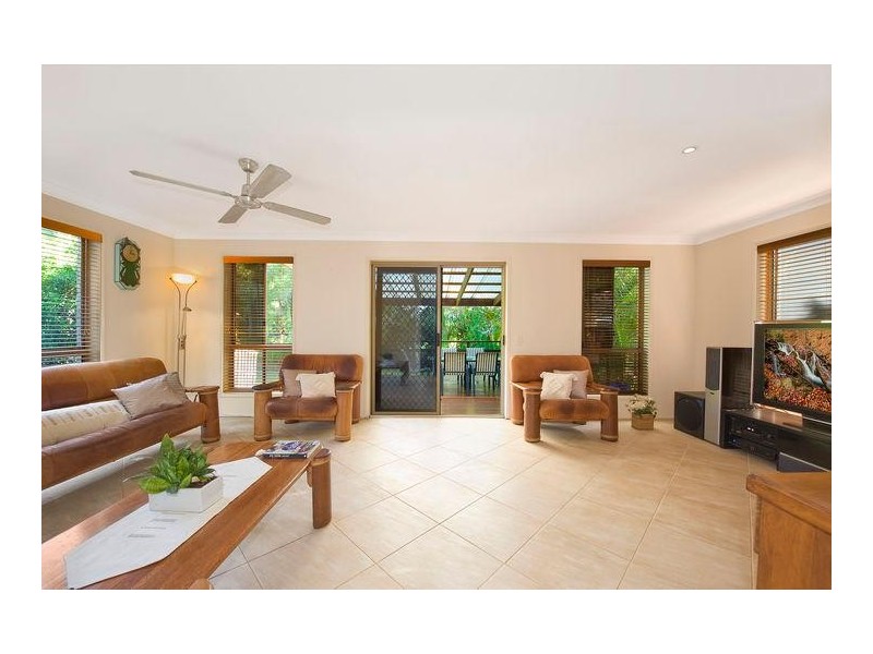 29 Cosmos Court, Elanora QLD 4221