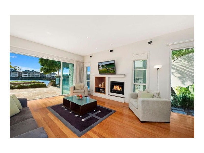 706 Glades Drive, Robina QLD 4226