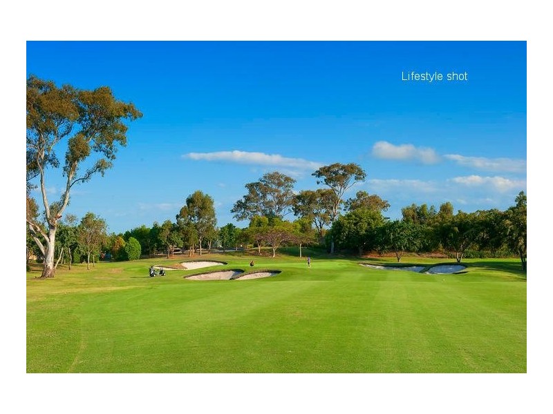 16 Fatsia Court, Elanora QLD 4221