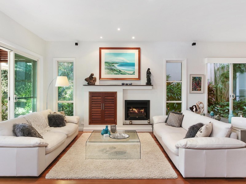 715 Glades Drive, Robina QLD 4226