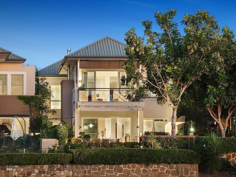 715 Glades Drive, Robina QLD 4226