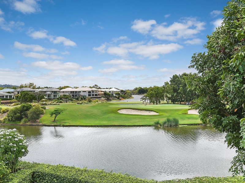 713 Glades Drive, Robina QLD 4226
