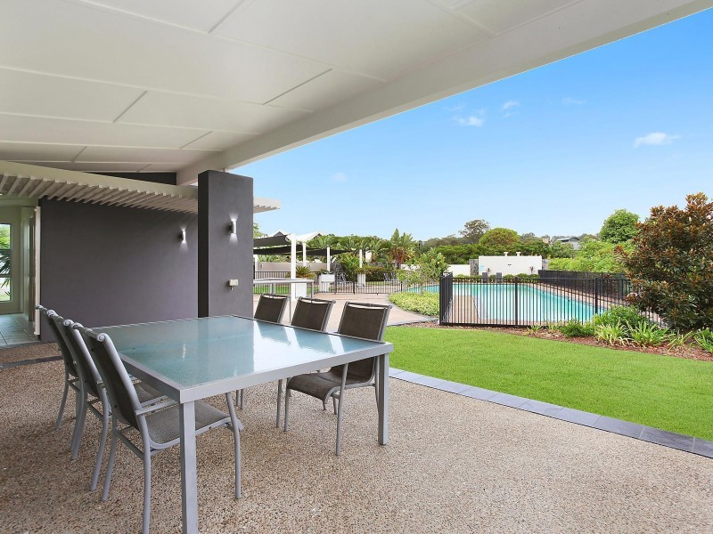 713 Glades Drive, Robina QLD 4226