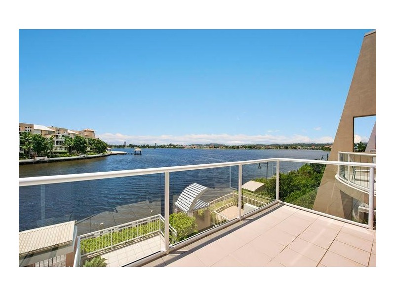 43 Watts Drive, Varsity Lakes QLD 4227