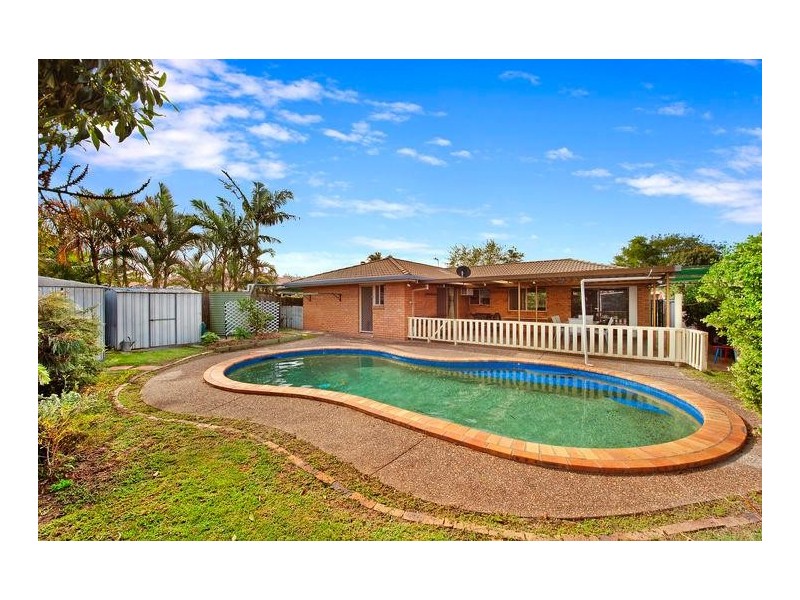 8 Bergamont Street, Elanora QLD 4221