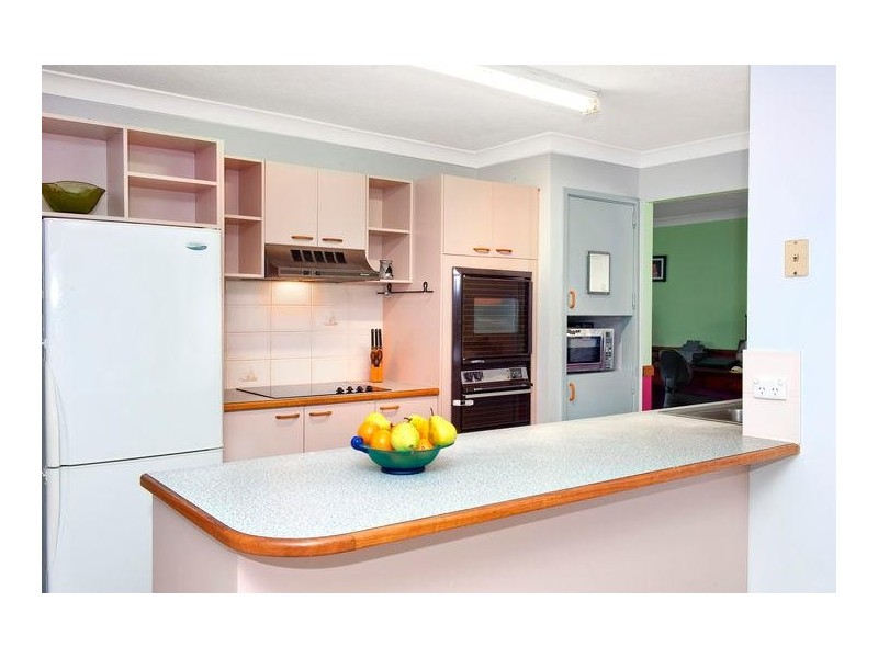 8 Bergamont Street, Elanora QLD 4221