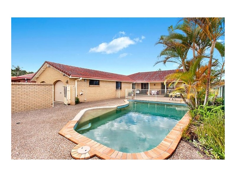 83 Murtha Drive, Elanora QLD 4221