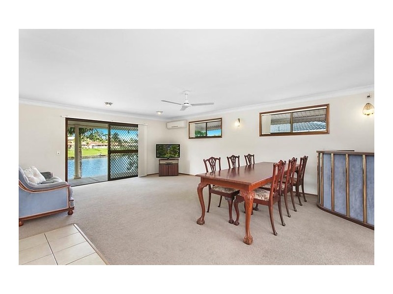 83 Murtha Drive, Elanora QLD 4221