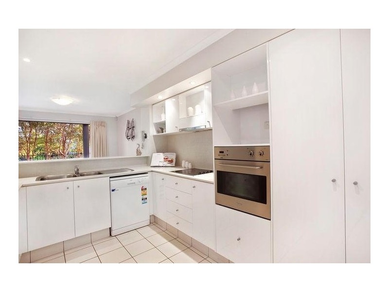 9 Riverwalk Avenue, Robina QLD 4226