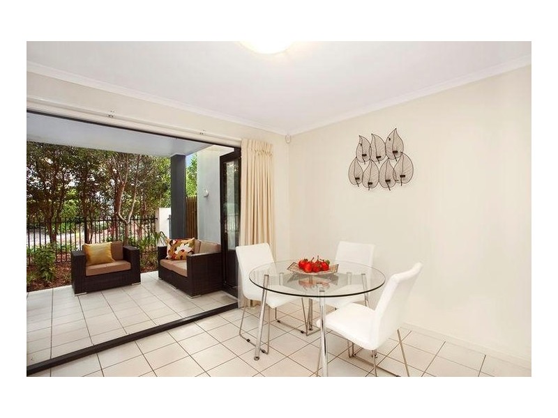 9 Riverwalk Avenue, Robina QLD 4226