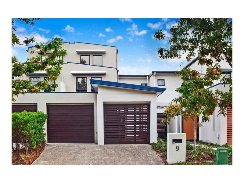 9 Riverwalk Avenue, Robina QLD 4226