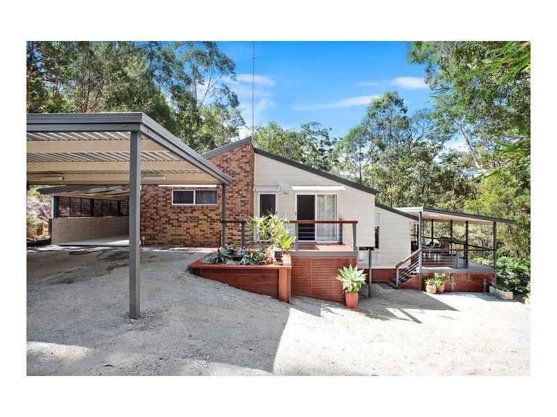 6 Dorset Place, Elanora QLD 4221