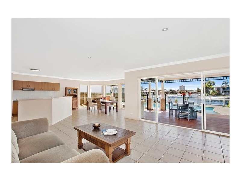 144 Mallawa Drive, Palm Beach QLD 4221