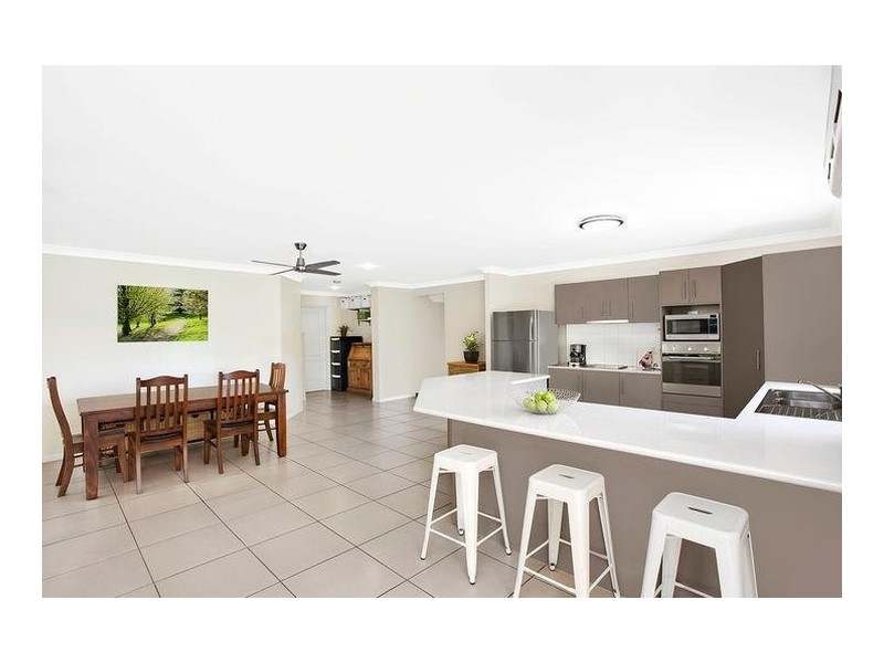 8 Mary Bale Drive, Tallebudgera QLD 4228