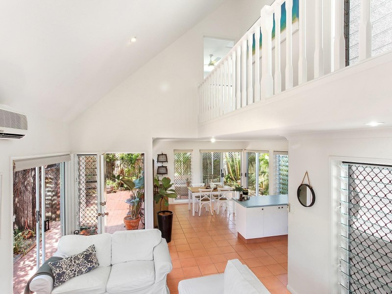 2/29 Twenty Fifth Avenue, Palm Beach QLD 4221