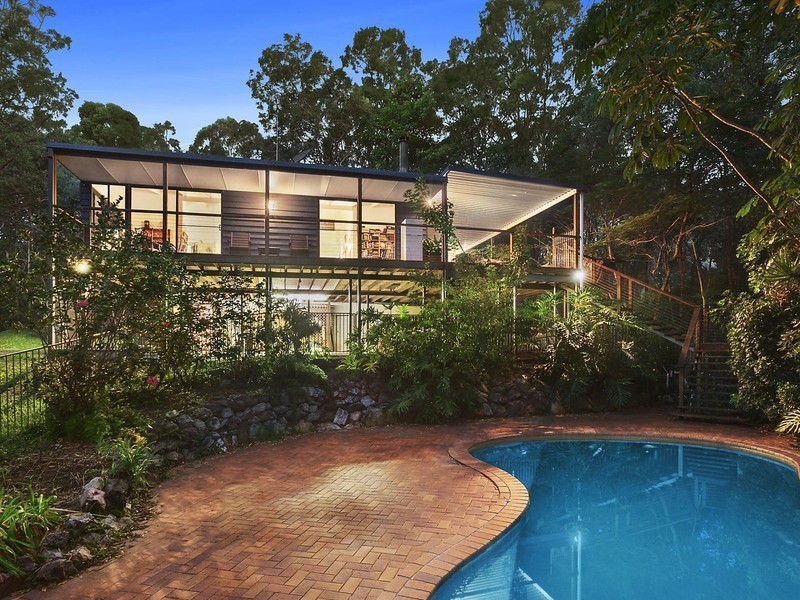 12 Cheshire Grove, Elanora QLD 4221