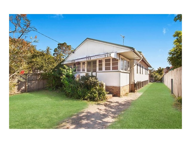 7 Twenty Fourth Avenue, Palm Beach QLD 4221