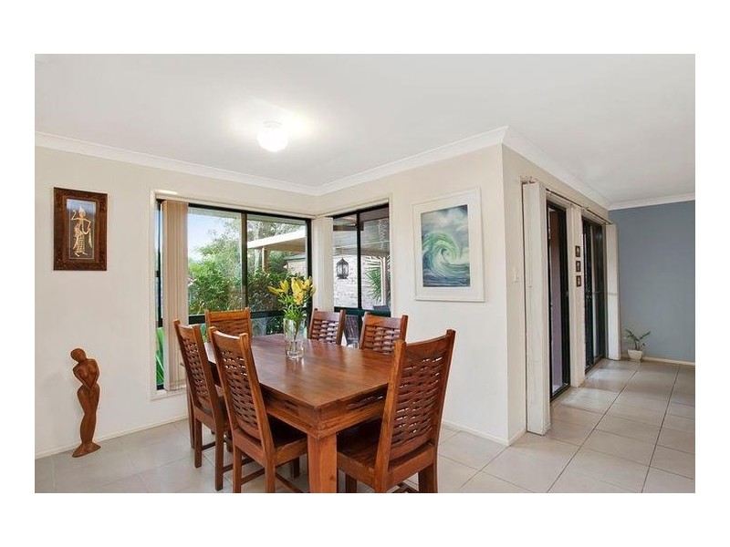 95 Saffron Street, Elanora QLD 4221