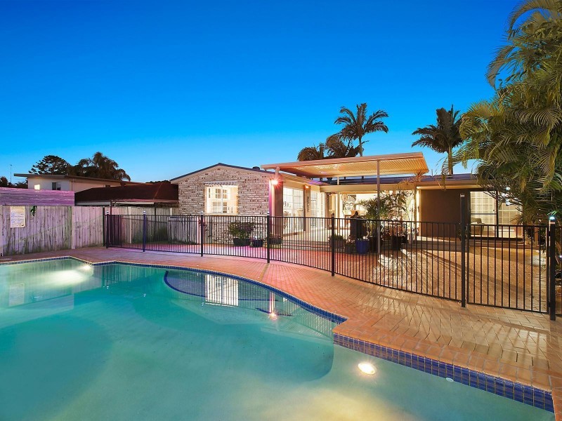 9 Merauke Avenue, Palm Beach QLD 4221