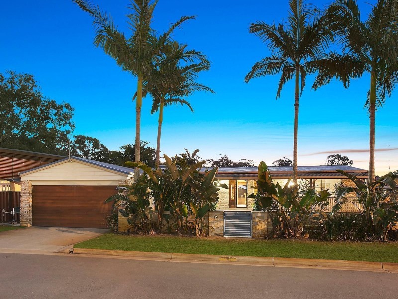 9 Merauke Avenue, Palm Beach QLD 4221