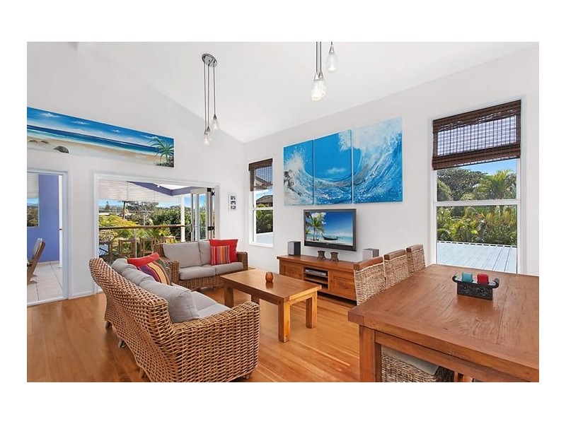 128 Cypress Terrace, Palm Beach QLD 4221