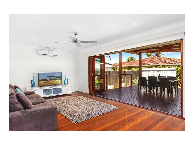 12 Celebes Avenue, Palm Beach QLD 4221