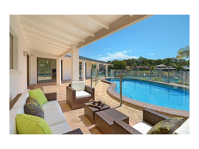 13 Kingfish Court, Palm Beach QLD 4221