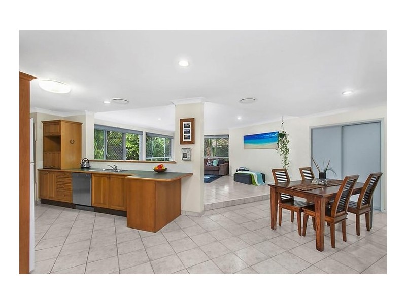 14 Tingira Street, Palm Beach QLD 4221