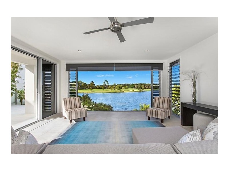 3 Lakelands Drive, Merrimac QLD 4226