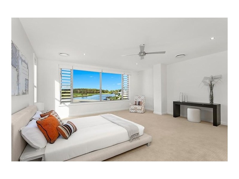 3 Lakelands Drive, Merrimac QLD 4226