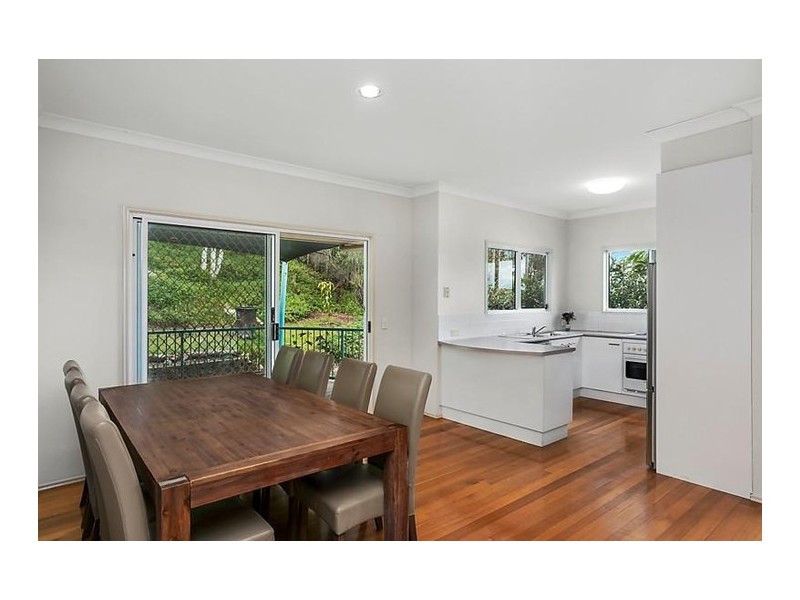 11 Heartwood Avenue, Elanora QLD 4221