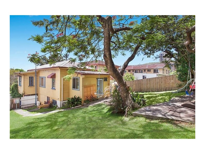 20 West Burleigh Road, Burleigh Heads QLD 4220