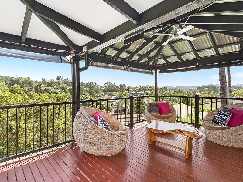 8 Bolgart Court, Elanora QLD 4221