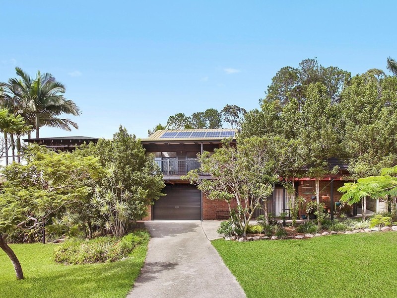 8 Bolgart Court, Elanora QLD 4221